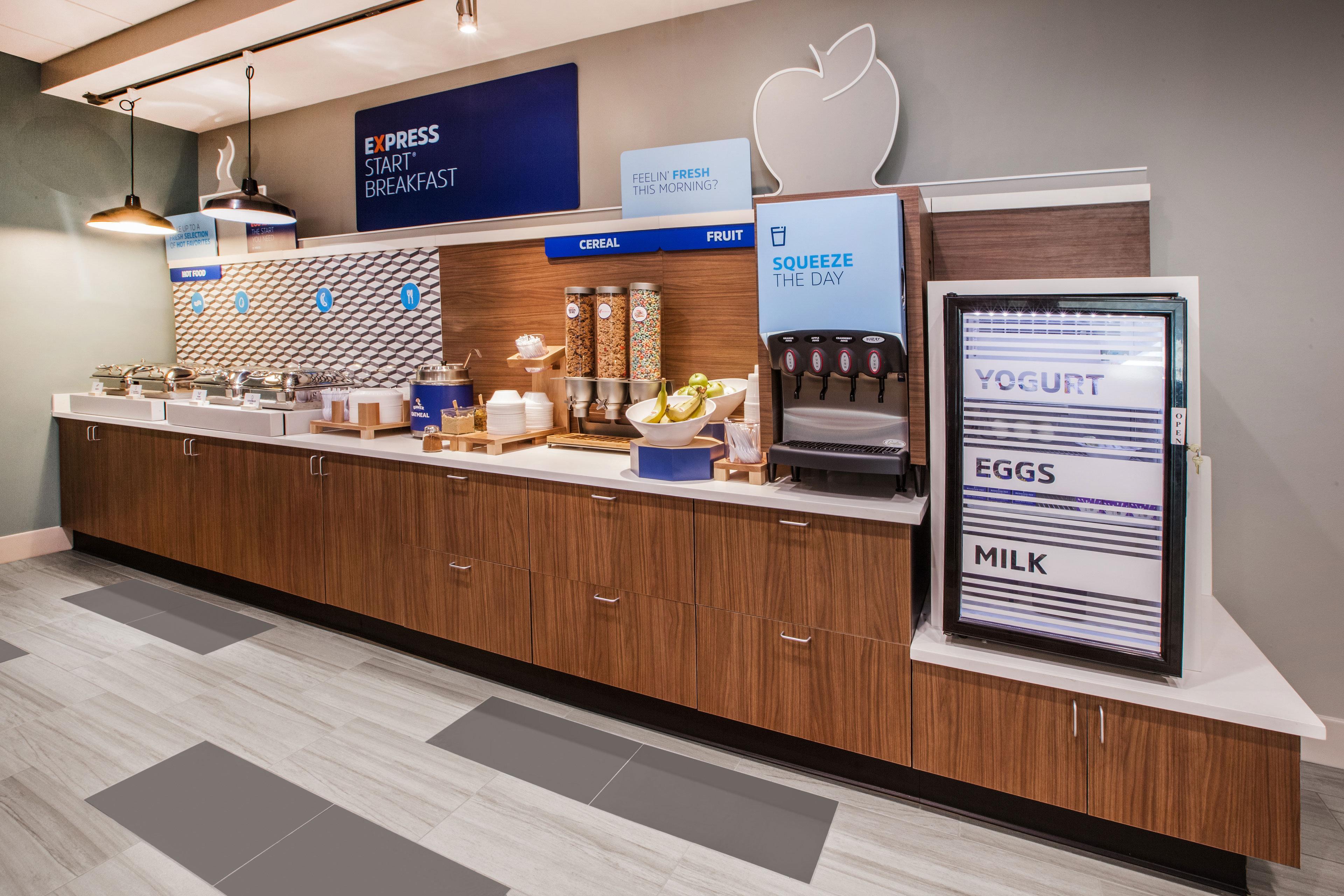 Holiday Inn Express & Suites Colorado Springs Central By Ihg Exteriör bild