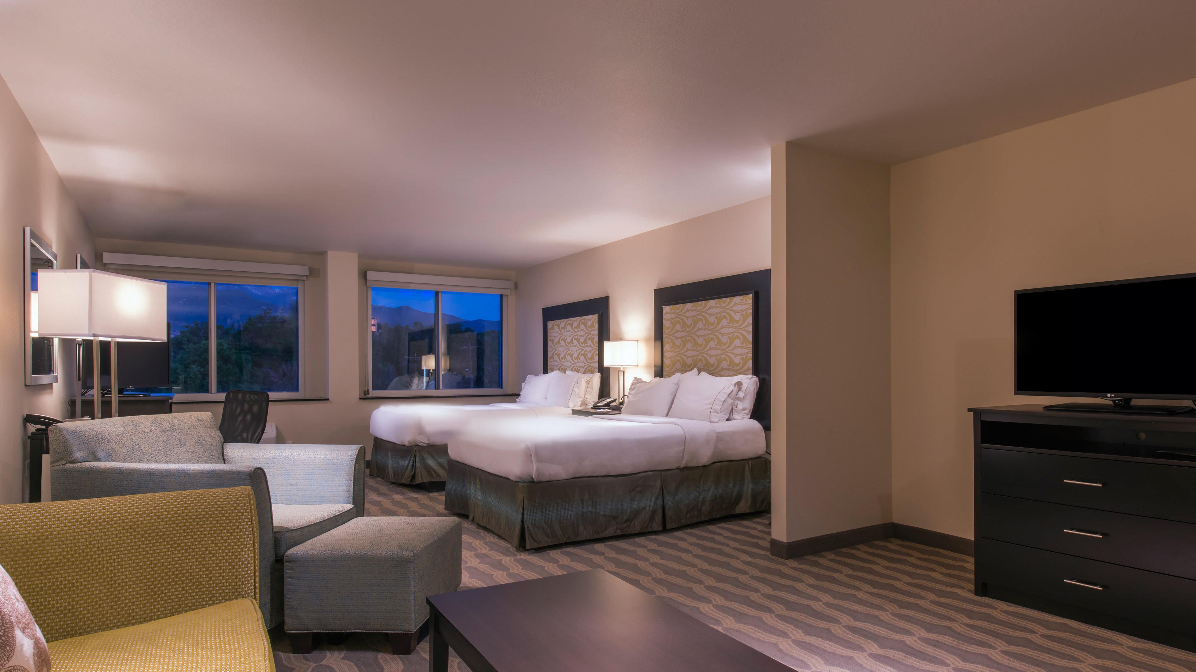 Holiday Inn Express & Suites Colorado Springs Central By Ihg Exteriör bild