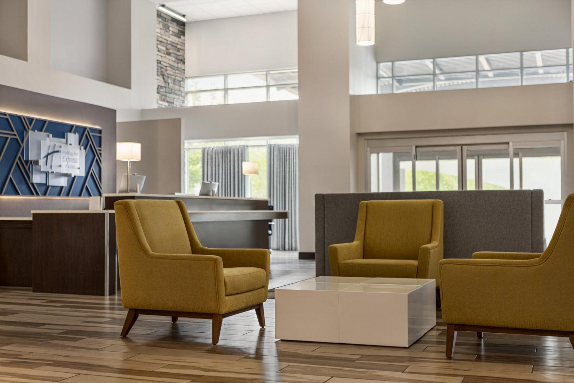 Holiday Inn Express & Suites Colorado Springs Central By Ihg Exteriör bild