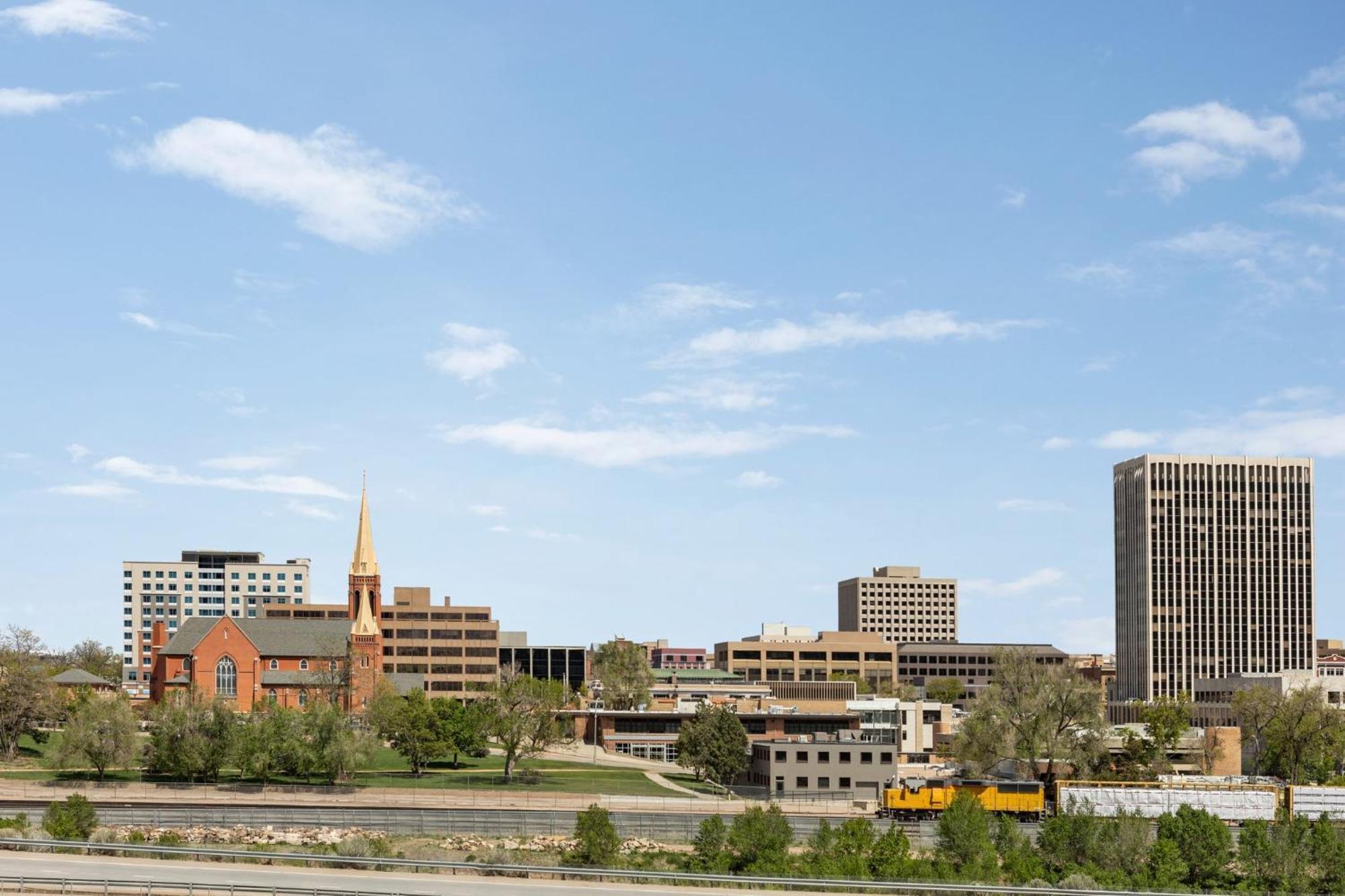 Holiday Inn Express & Suites Colorado Springs Central By Ihg Exteriör bild
