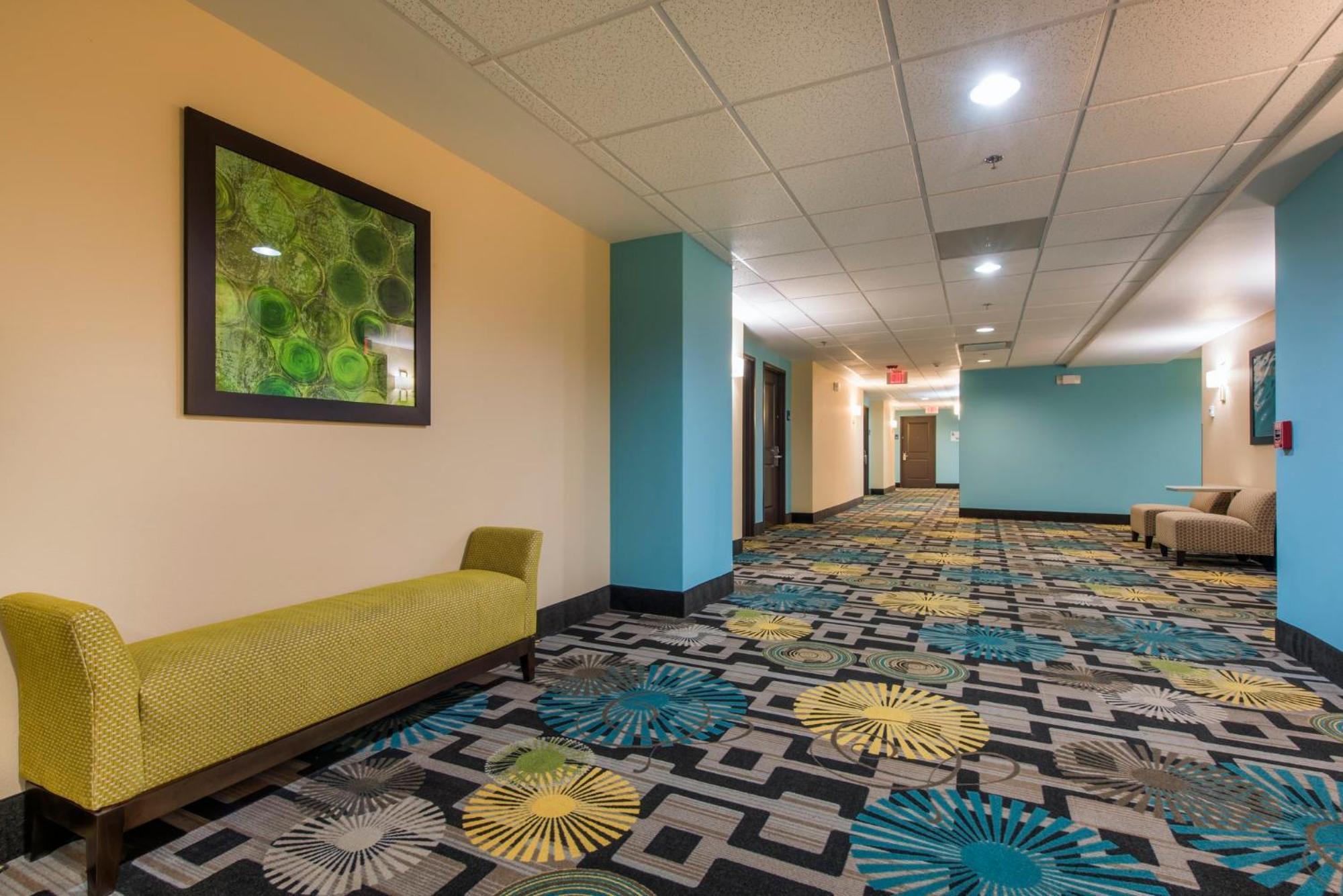 Holiday Inn Express & Suites Colorado Springs Central By Ihg Exteriör bild